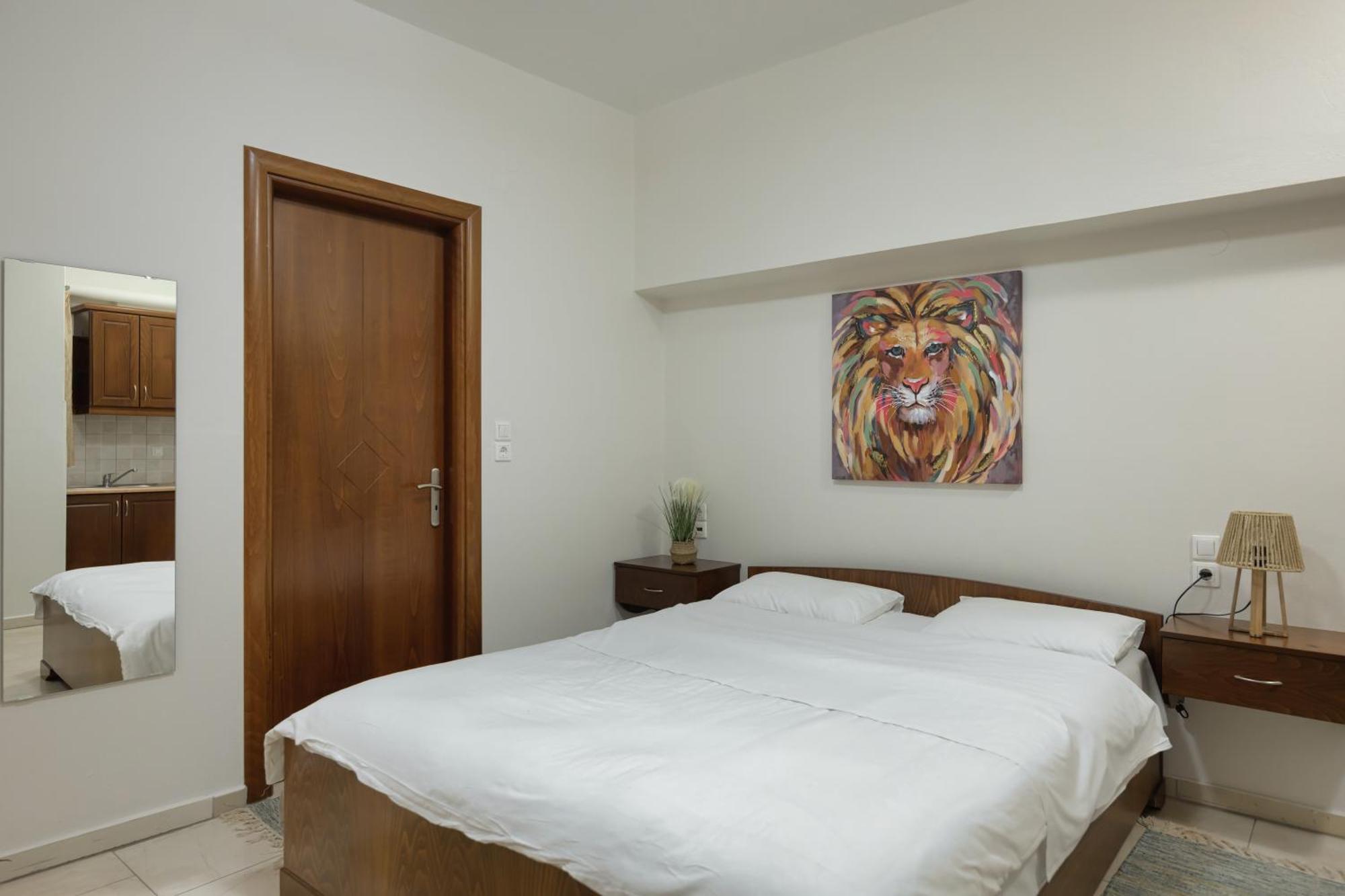 O Fotis Studios & Apartments Ioannina Bagian luar foto