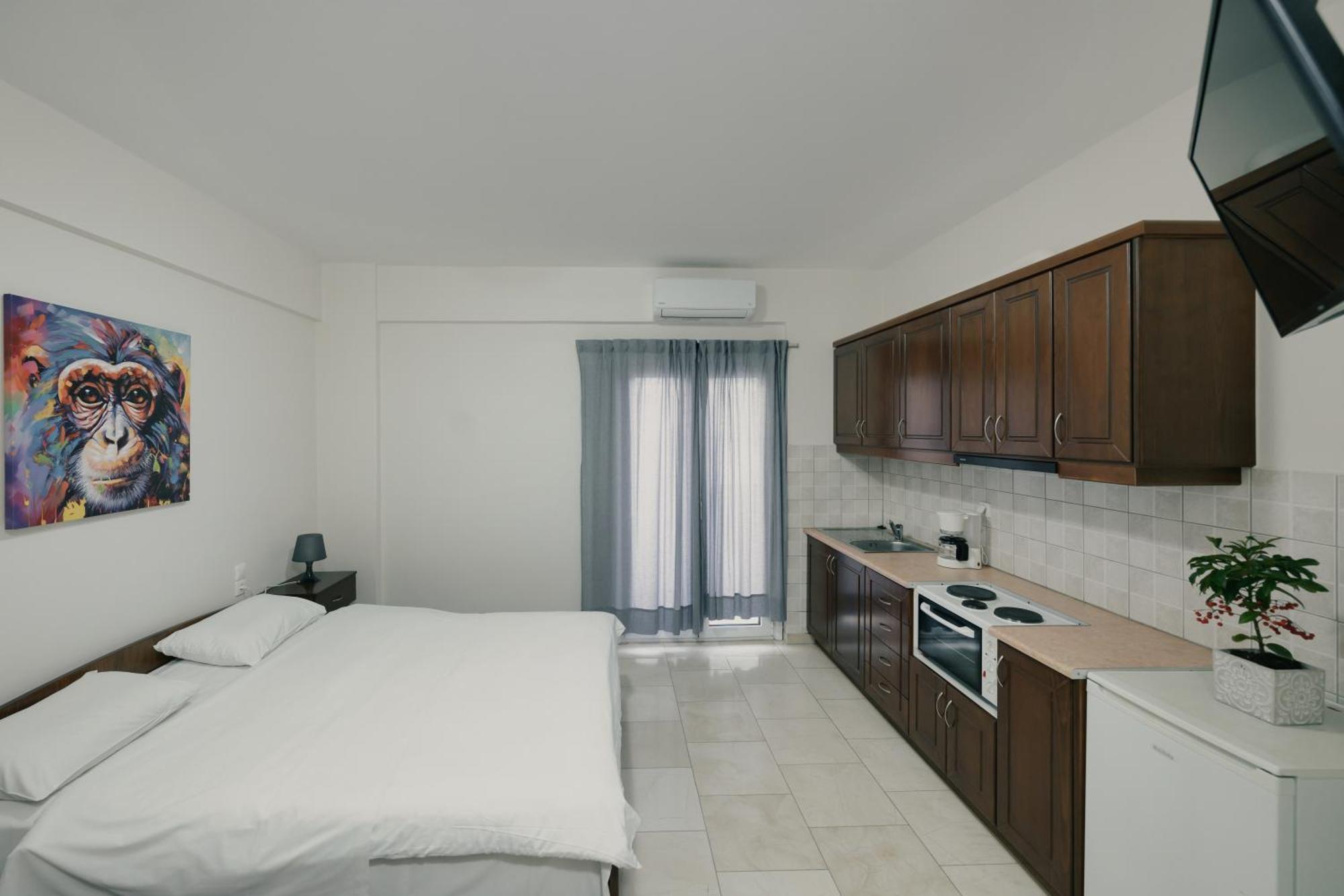 O Fotis Studios & Apartments Ioannina Bagian luar foto