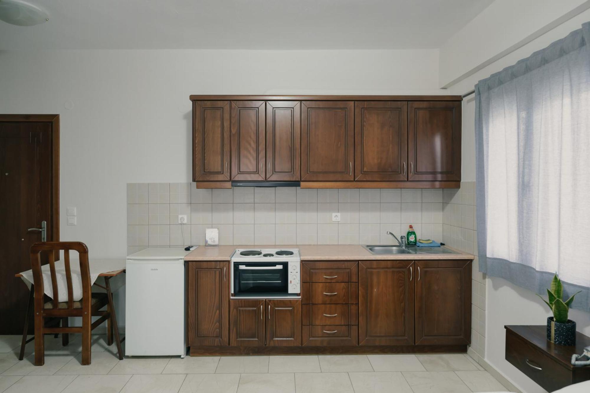 O Fotis Studios & Apartments Ioannina Bagian luar foto