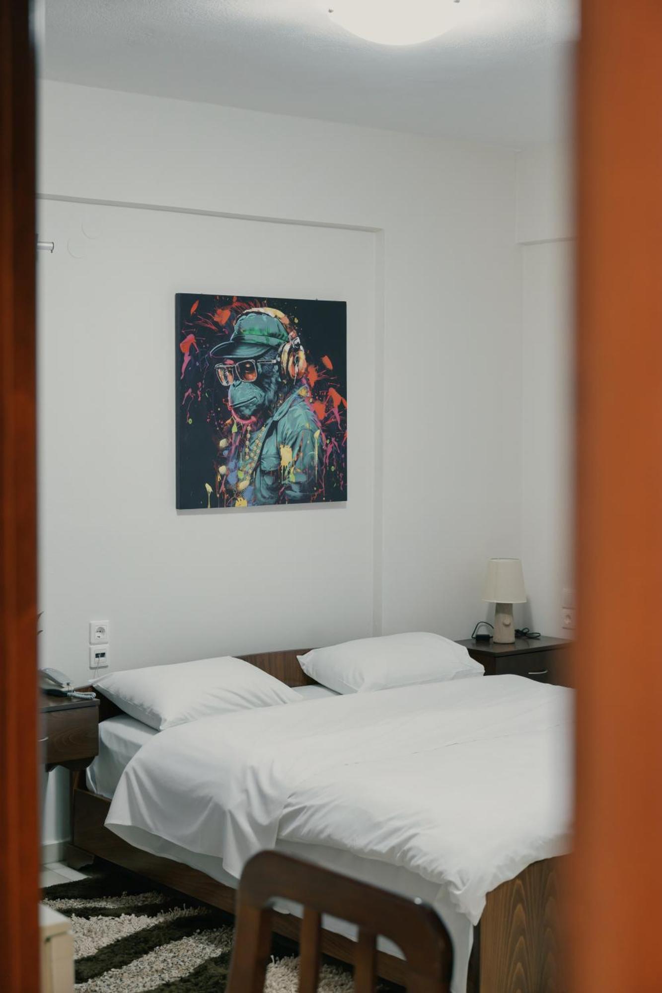O Fotis Studios & Apartments Ioannina Bagian luar foto