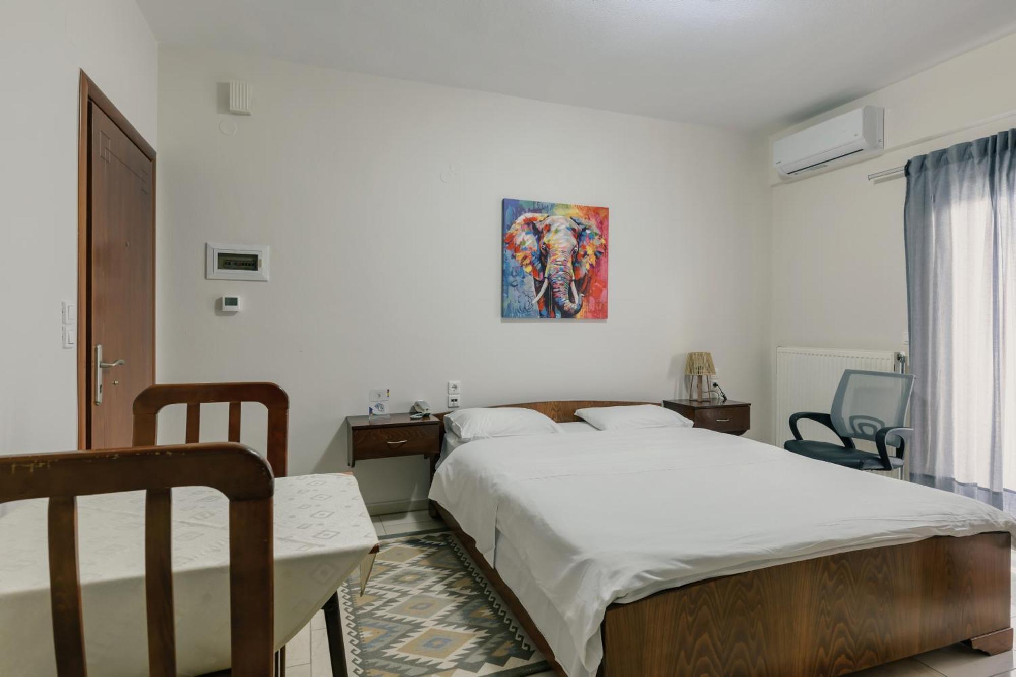 O Fotis Studios & Apartments Ioannina Bagian luar foto
