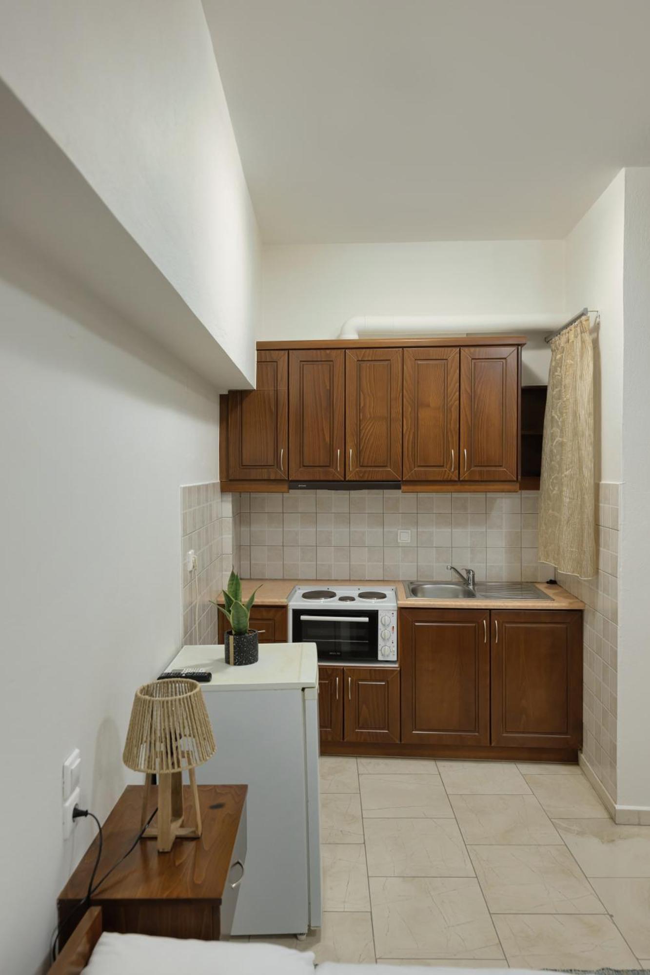 O Fotis Studios & Apartments Ioannina Bagian luar foto