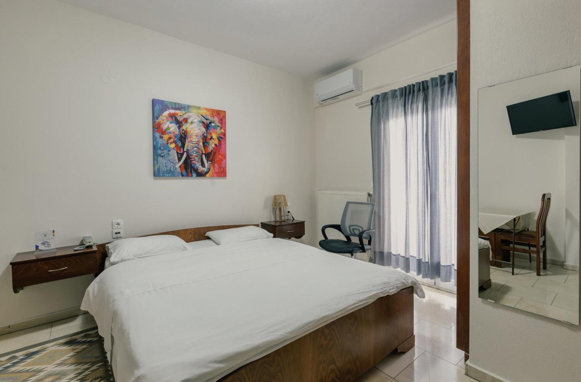 O Fotis Studios & Apartments Ioannina Bagian luar foto